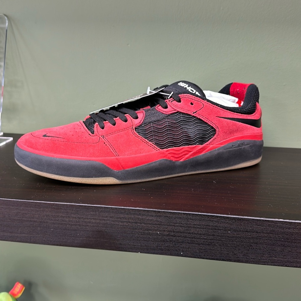NIKE SB ISHOD WAIR SZ 13 used